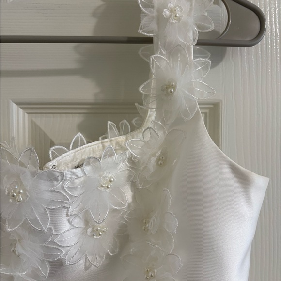 Elliatt Elder Dress White Mini - Picture 12 of 15